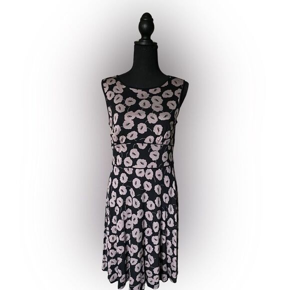 LOFT soft fit & flare dress sz small A line black neutral tones EUC rayon tencel - Picture 3 of 13